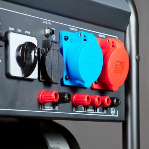 Бензиновый генератор FUBAG BS 7500 XD ES DUPLEX в Санкт-Петербурге фото