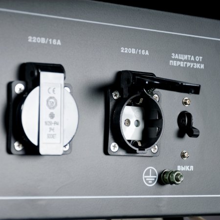 Бензиновый генератор FUBAG BS 3300 A ES с электростартером и коннектором автоматики в Санкт-Петербурге фото